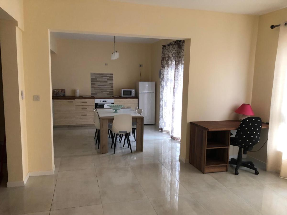 Apartamento The Sea Across The Road - Flat 4 Bahía de San Pablo Exterior foto